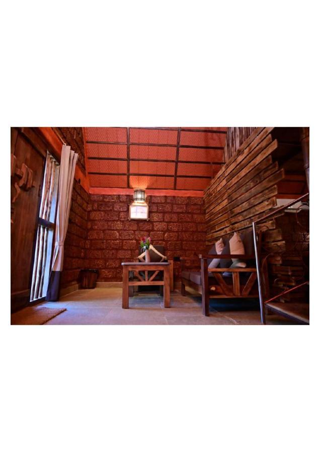 The Horse & Chariot Hotel Madikeri Luaran gambar